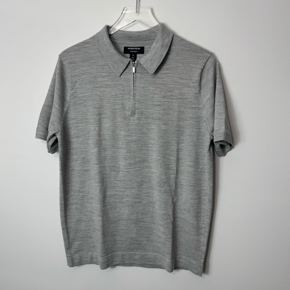 Nordstrom’s Zip Neck Men’s wool tech smart Polo size Medium 2044